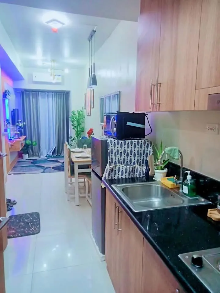 Dream City Staycation -Shore3 Residences Tower 2 Manila 0*,